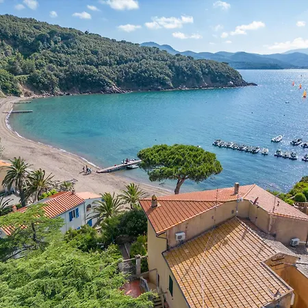 Acqua Luxury Sul Mare * Bagnaia (Livorno)